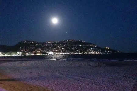 Fantastico Apartamento En Primera Linea De Mar Roses Španělsko